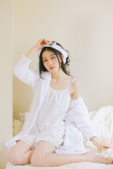 校服太透了R头凸出来了
